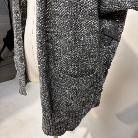 Hippie Rose Gray Cardigan - Picture 4 of 4